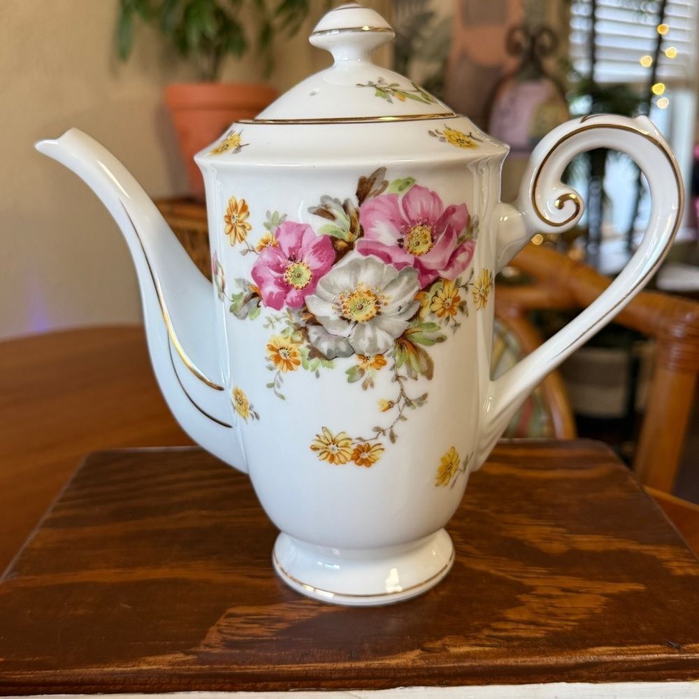 Vintage Albion 1950’s Floral Porcelain Teapot Sugar Dish Set White Pink Yellow - Picture 2 of 14